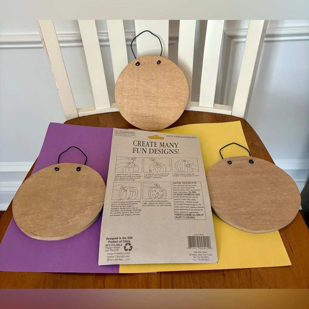 3 Rustic Wooden Halloween Signs & Pumpkin Carving Kit. NWOTs